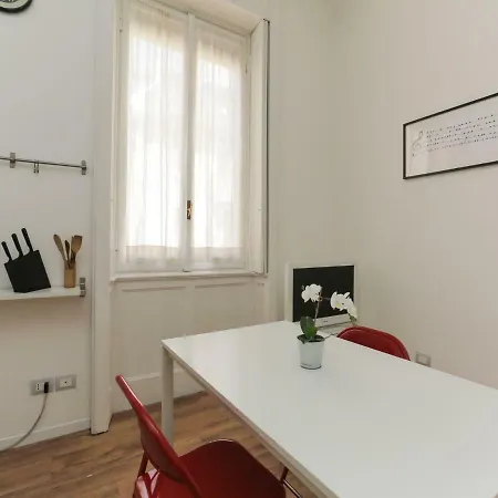 Lovely Studio Flat In Corso Buenos Aires 米兰